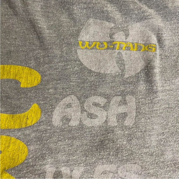 Wu-Tang Gray and Yellow Women's Short Sleeve Tee 🐝 🤲 - Picture 5 of 6